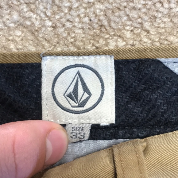 Khaki Volcom shorts - Picture 3 of 3